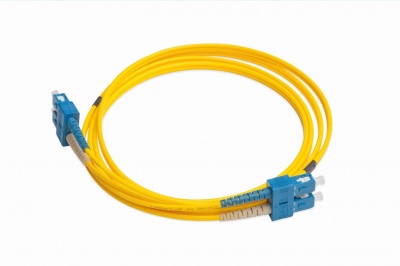 LANmark-OF Slimflex Patch Cord DSC/UPC-DSC/UPC SM LSZH 3m Yellow :: Волоконно-оптические шнуры